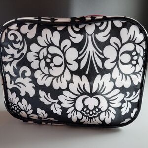 MODELLA FLORAL PRINT DESIGN MAKEUP COSMETIC BAG